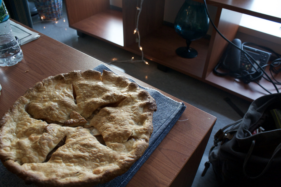 Homemade Golden Apple Pie Recipe