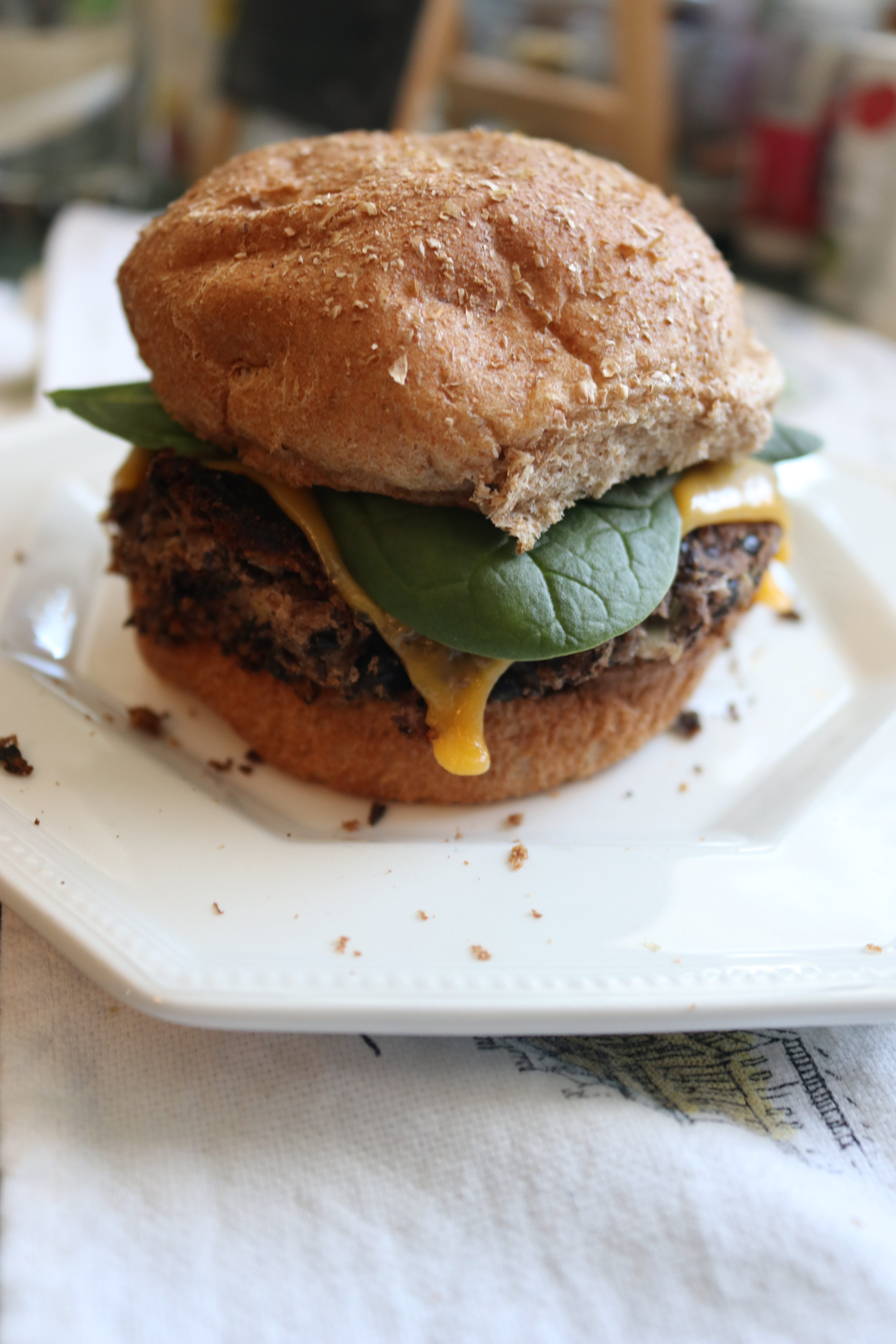 homemade-healthy-black-bean-veggie-burger