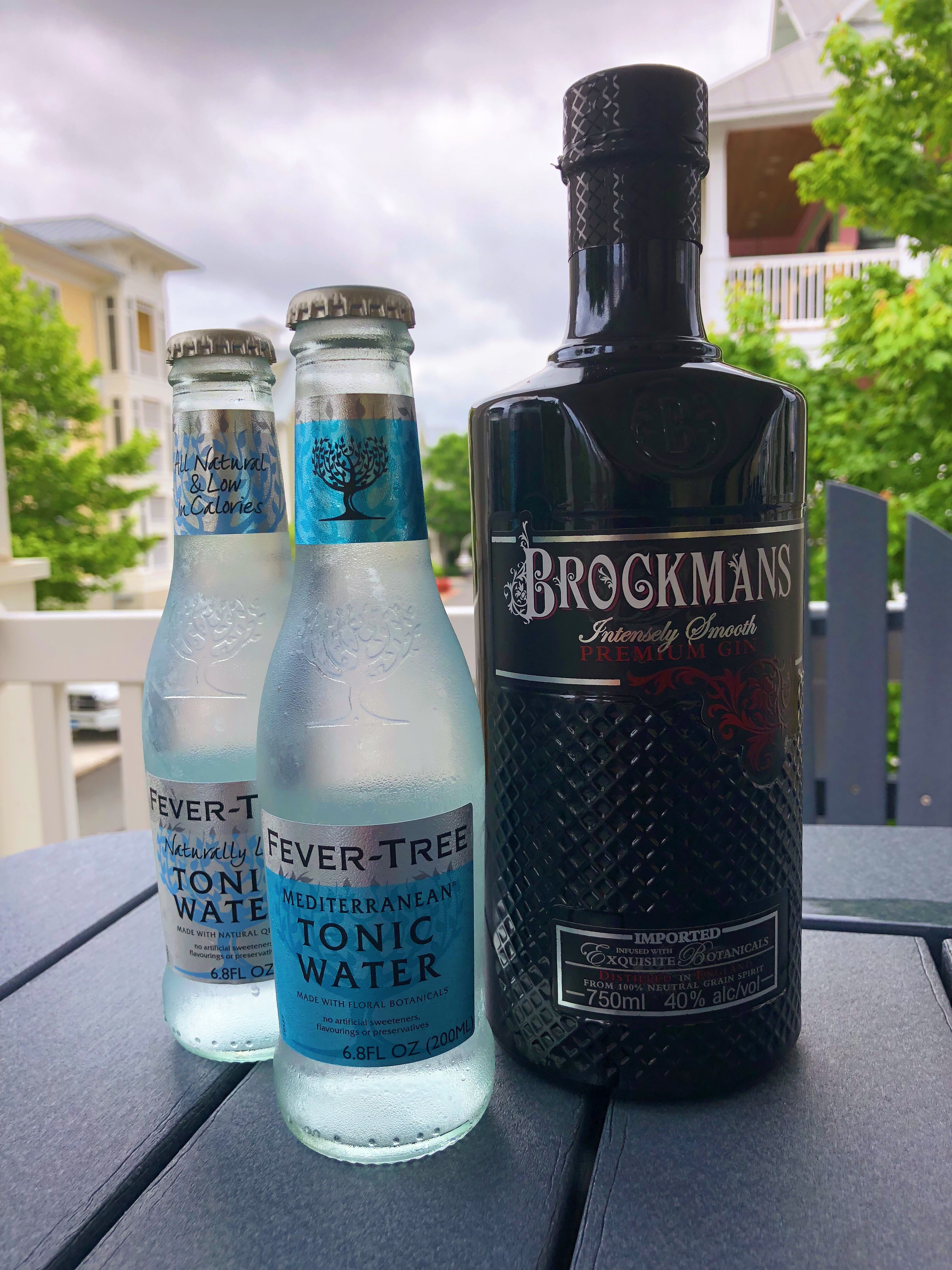 healthy-summer-gin-and-tonic-cocktail-recipe-brockmans