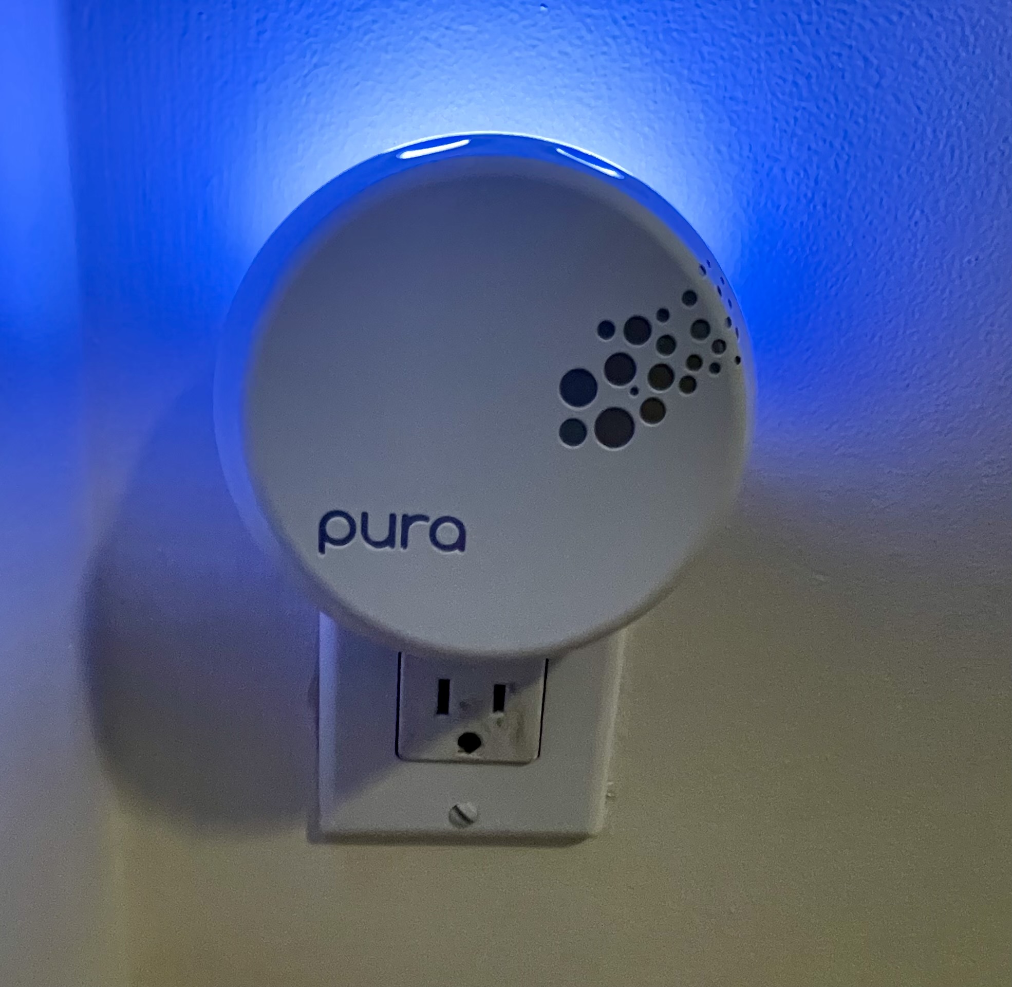 pura-nest-luxury-fall-scent-diffuser-smart-fragrance-device